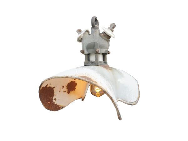 Gammel københavner lampen, metal skærm, set fra anden side